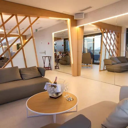 Estimar Suitopia Отель