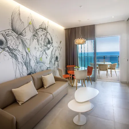 Отель Estimar Suitopia