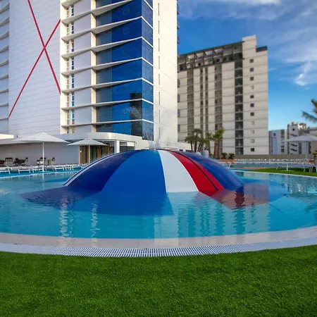 Ξενοδοχείο Estimar Suitopia 4*
