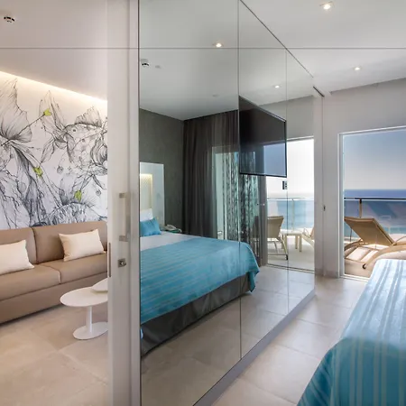 Отель Estimar Suitopia Кальпе