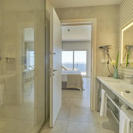 Отель Estimar Suitopia Кальпе