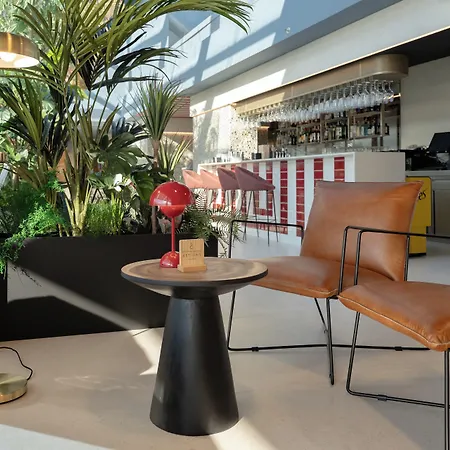 Estimar Suitopia Hotel 4*