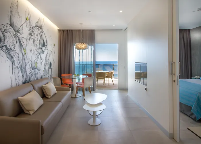 Estimar Suitopia 4*