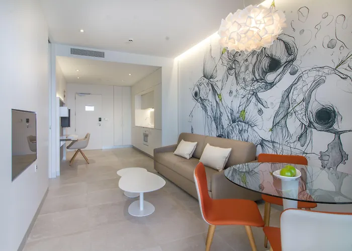 Estimar Suitopia 4*